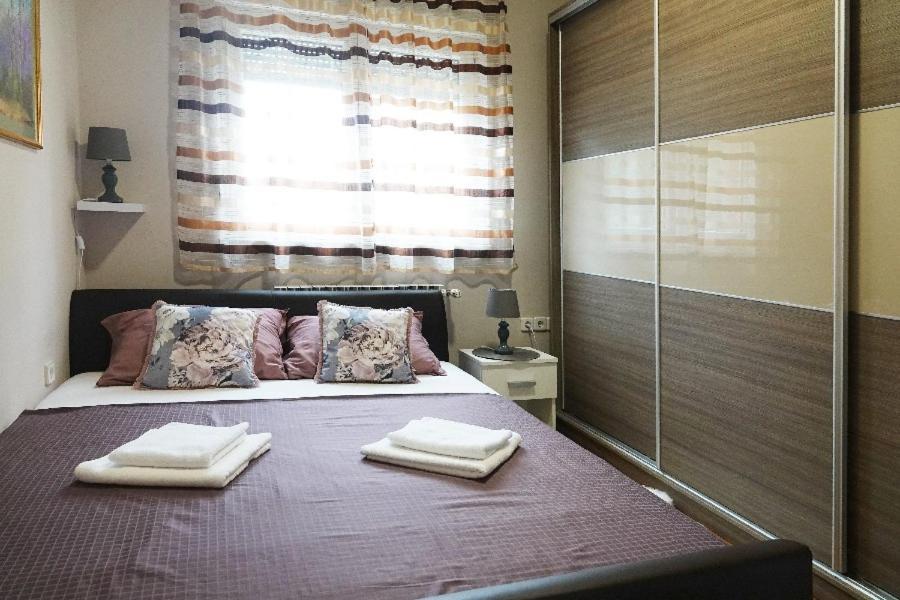 Apartman Gundulić Vinkovci Bagian luar foto