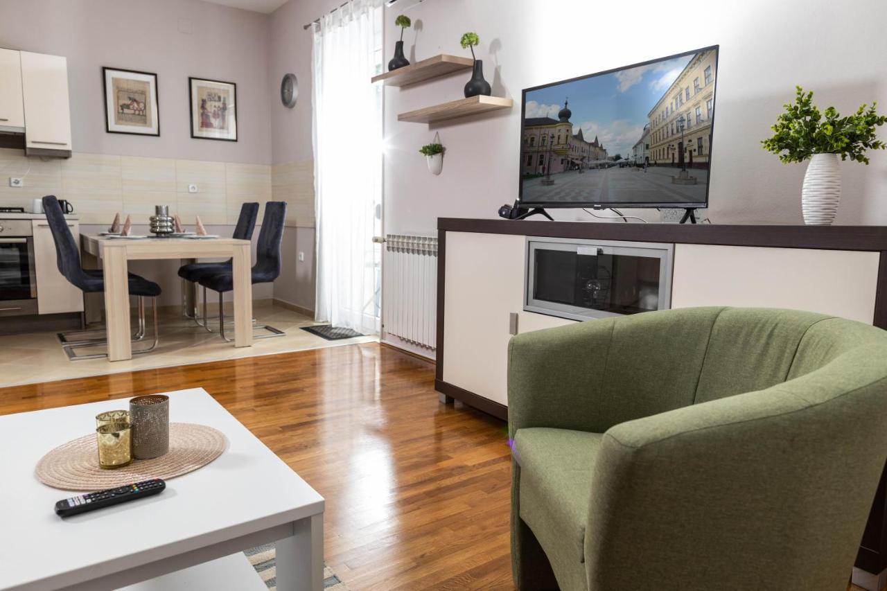 Apartman Gundulić Vinkovci Bagian luar foto