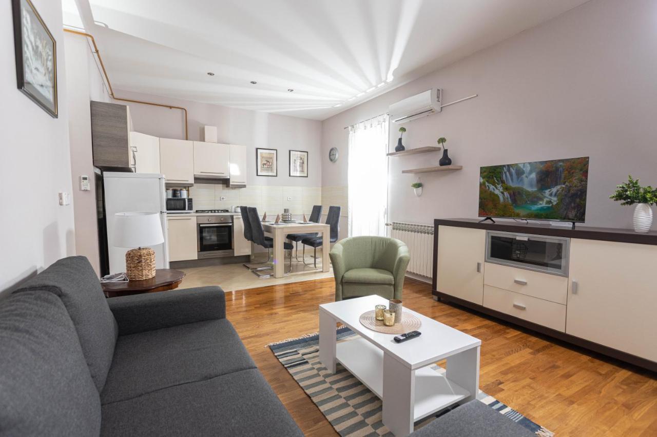 Apartman Gundulić Vinkovci Bagian luar foto