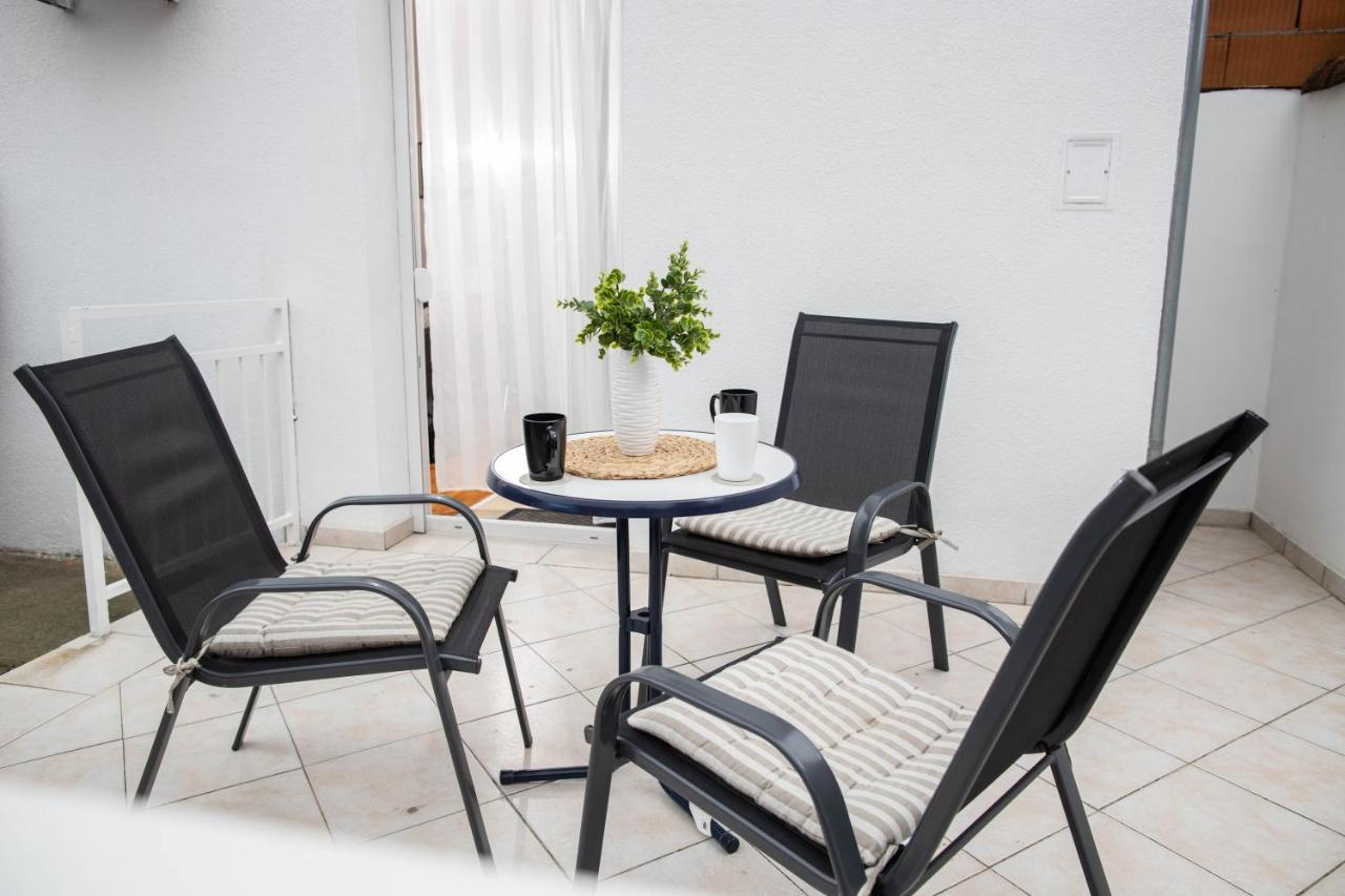 Apartman Gundulić Vinkovci Bagian luar foto